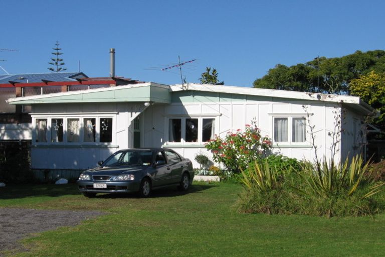 Photo of property in 12 Weiti Road, Orewa, 0931