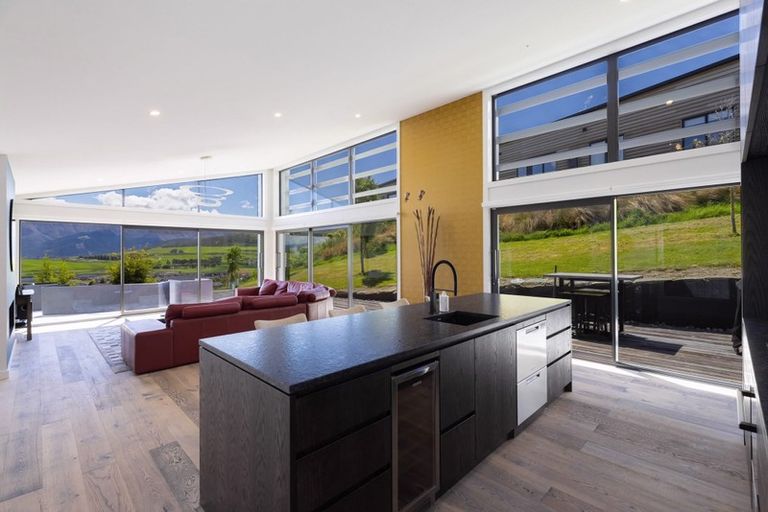 Photo of property in 52 Jacks Point Rise, Jacks Point, Queenstown, 9371