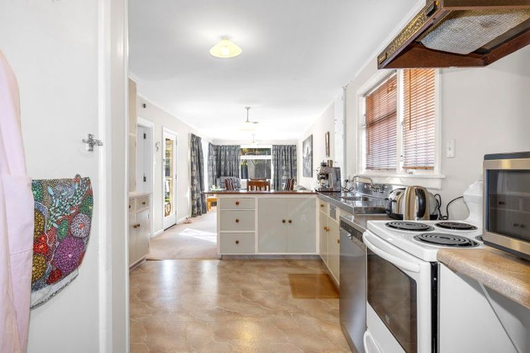 Photo of property in 19 Landsdowne Terrace, Cashmere, Christchurch, 8022