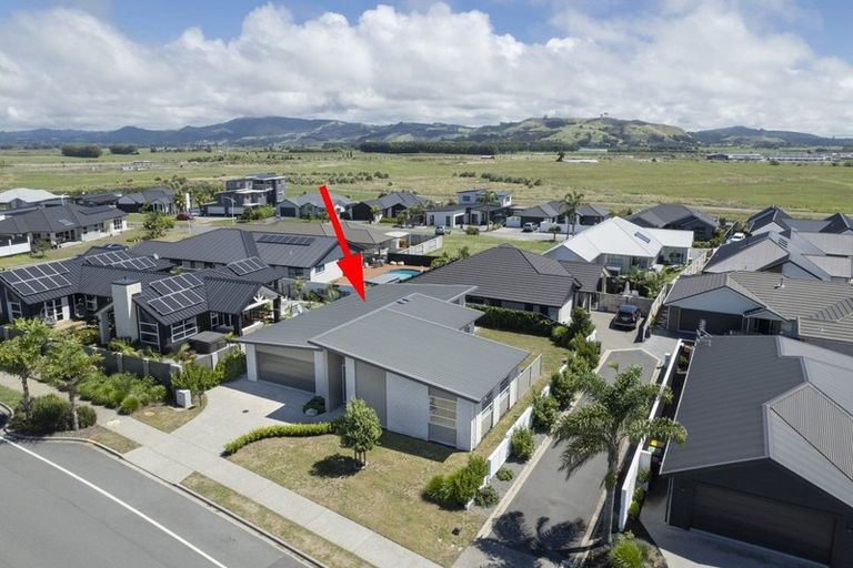 Photo of property in 116 Palm Springs Boulevard, Papamoa Beach, Papamoa, 3118