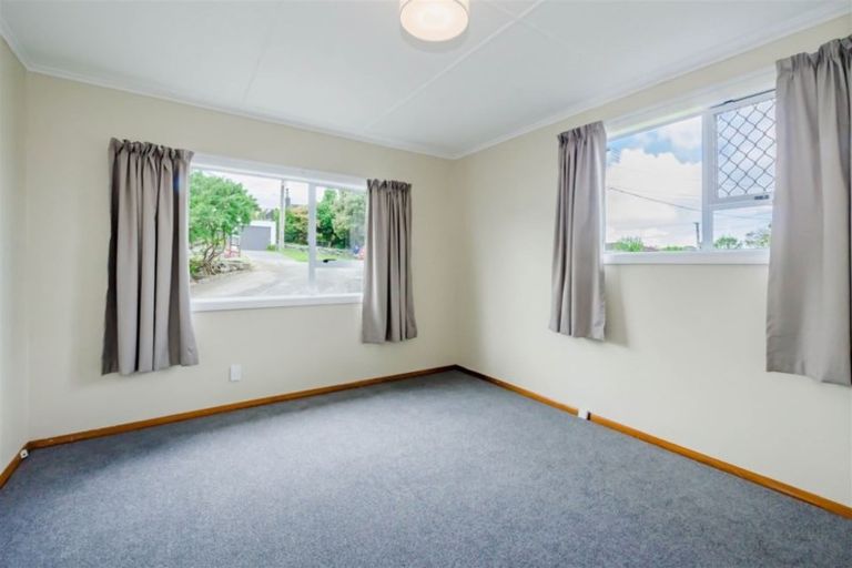 Photo of property in 31 Moana Road, Paraparaumu, 5032
