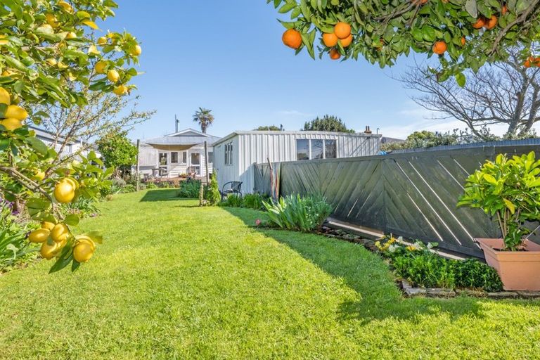 Photo of property in 915 Willowpark Road North, Mayfair, Hastings, 4122