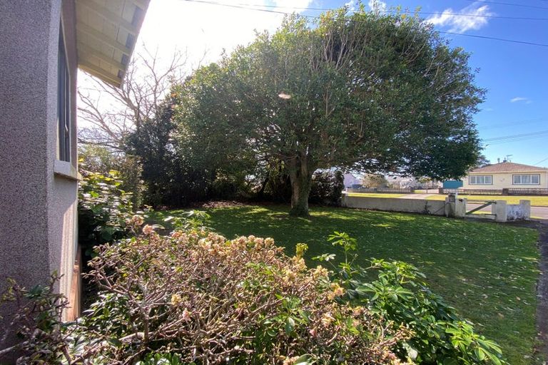 Photo of property in 67 Blake Street, Waitara, 4320