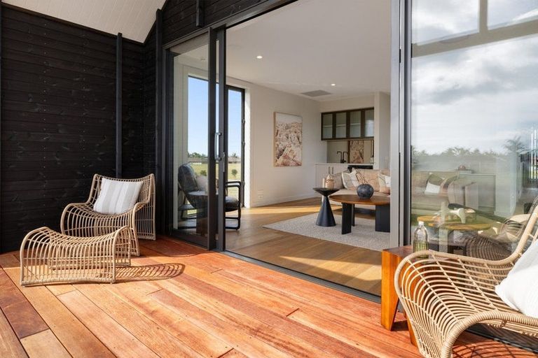 Photo of property in 43 Forstera Way, Papamoa Beach, Papamoa, 3118