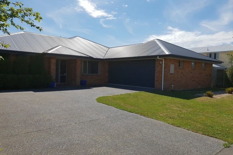 Photo of property in 42 Eaglesome Avenue, Aidanfield, Christchurch, 8025