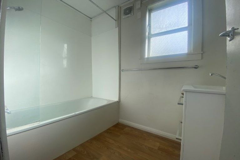 Photo of property in 89 Pirie Street, Mount Victoria, Wellington, 6011