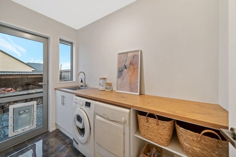 Photo of property in 29 Silver Peaks Drive, West Melton, 7618