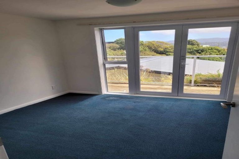 Photo of property in 19 Sidlaw Street, Strathmore Park, Wellington, 6022