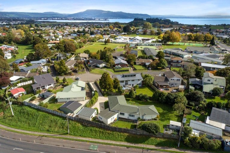 Photo of property in 10 Walnut Place, Owhata, Rotorua, 3010
