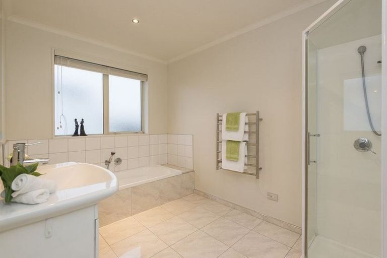 Photo of property in 58 Westpark Drive, Burnside, Christchurch, 8053