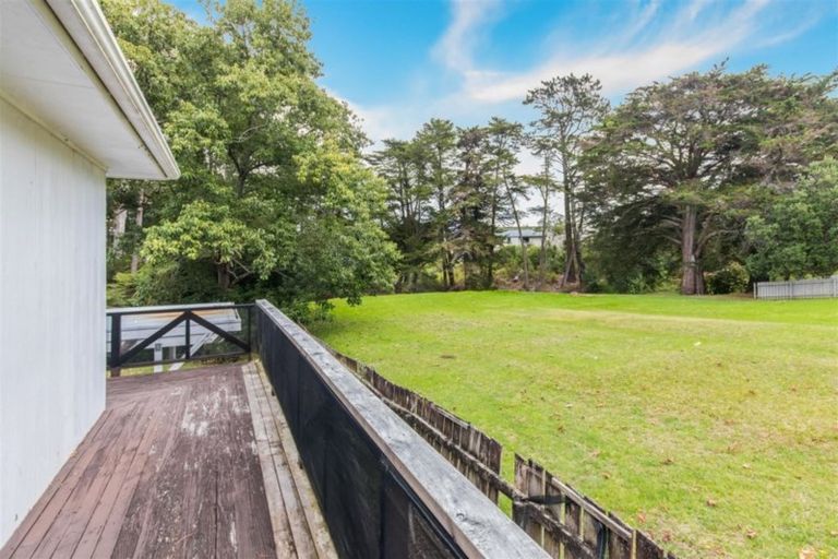 Photo of property in 2/25 Edgware Road, West Harbour, Auckland, 0618