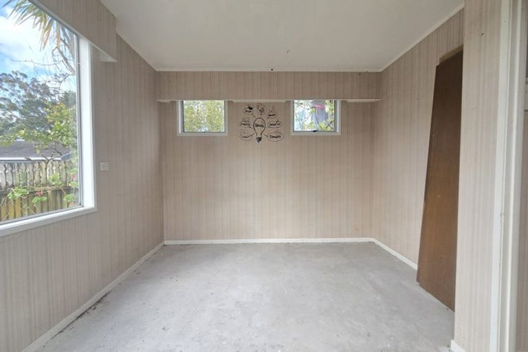 Photo of property in 28 Glynnbrooke Street, Te Atatu South, Auckland, 0610