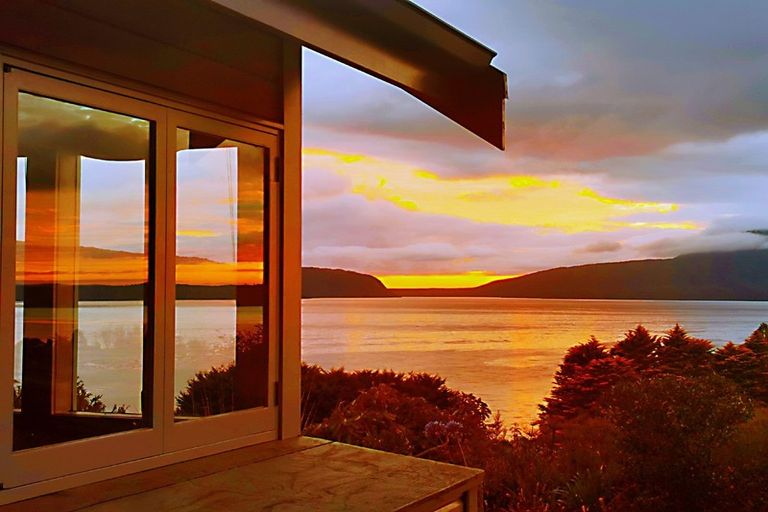 Photo of property in 212 Spencer Road, Lake Tarawera, Rotorua, 3076