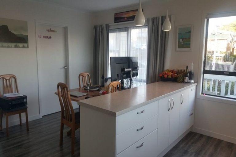 Photo of property in 124 Te Pene Avenue, Titahi Bay, Porirua, 5022