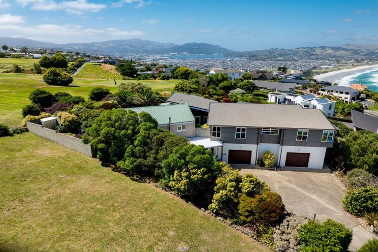 Photo of property in 14 Highgrove, Saint Clair, Dunedin, 9012