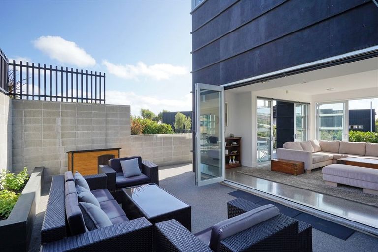 Photo of property in 105 Glenstrae Road, Redcliffs, Christchurch, 8081