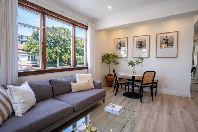 Photo of property in Norton Flats, 3/302 Willis Street, Aro Valley, Wellington, 6011