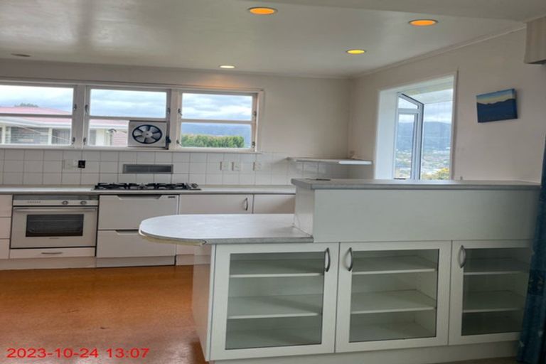 Photo of property in 23 Magnolia Grove, Maungaraki, Lower Hutt, 5010