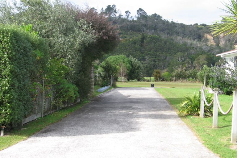 Photo of property in 9 Michelle Lane, Hahei, Whitianga, 3591