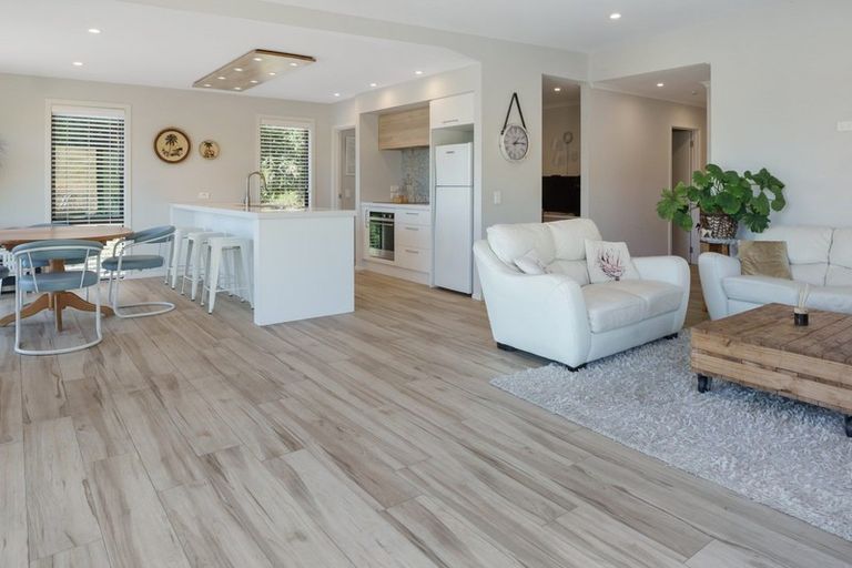 Photo of property in 25 Devenish Place, Atawhai, Nelson, 7010