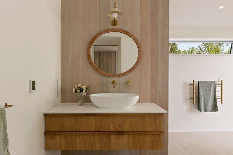 Photo of property in 157 Harris Street, Inner Kaiti, Gisborne, 4010