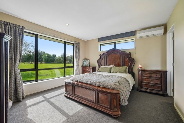 Photo of property in 166 Swamp Road, Loburn, Rangiora, 7472