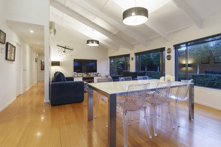 Photo of property in 3a Brookfield Road, Te Atatu Peninsula, Auckland, 0610