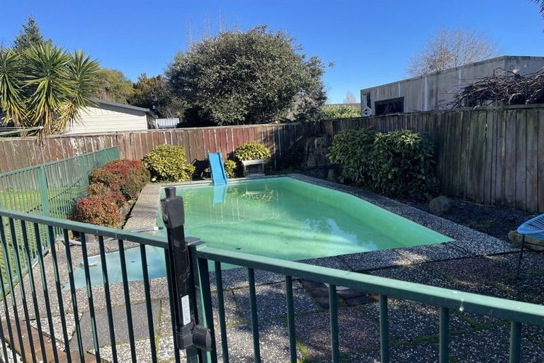 Photo of property in 42 Coleridge Drive, Enderley, Hamilton, 3214