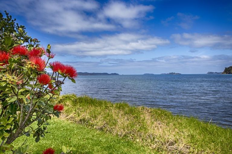 Photo of property in 840 Takatu Road, Tawharanui Peninsula, Warkworth, 0986