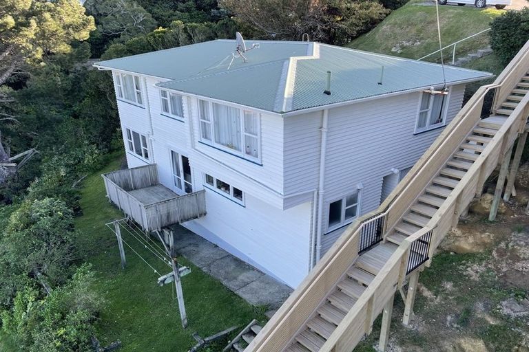 Photo of property in 29 Kitchener Terrace, Johnsonville, Wellington, 6037
