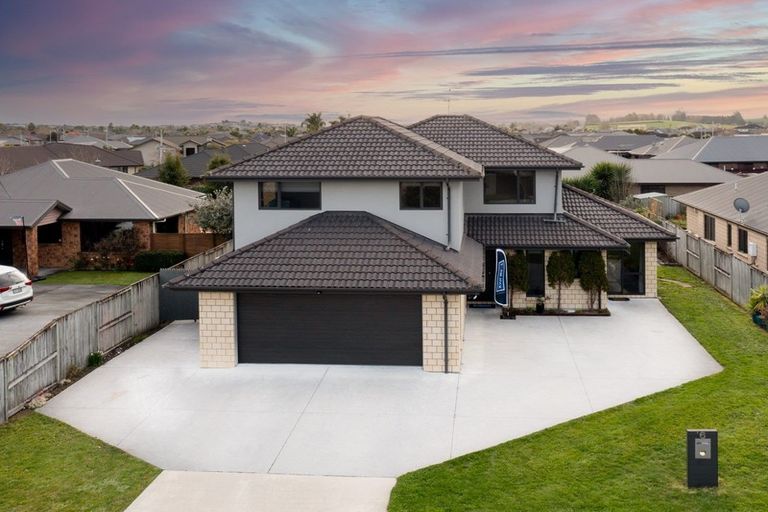 Photo of property in 6 Whistler Close, Rototuna North, Hamilton, 3210