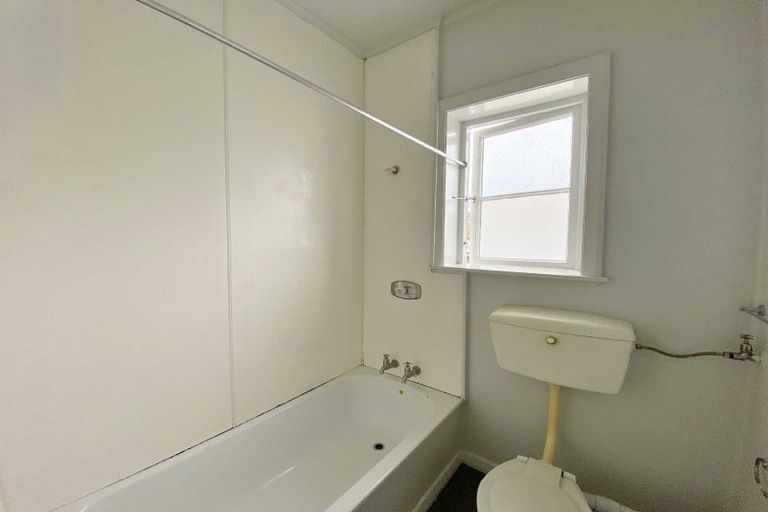 Photo of property in 37 Wainui Street, Riccarton, Christchurch, 8041