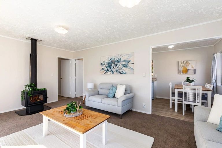 Photo of property in 8a Rawhiti Street, Stokes Valley, Lower Hutt, 5019
