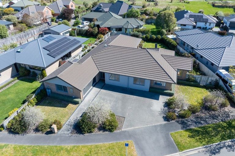 Photo of property in 26 Blue Gum Place, New Brighton, Christchurch, 8083