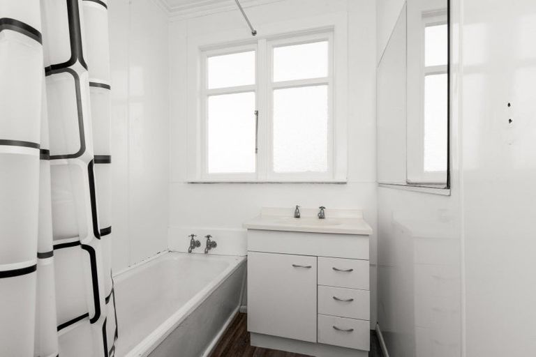 Photo of property in 56a Murphy Road, Taradale, Napier, 4112