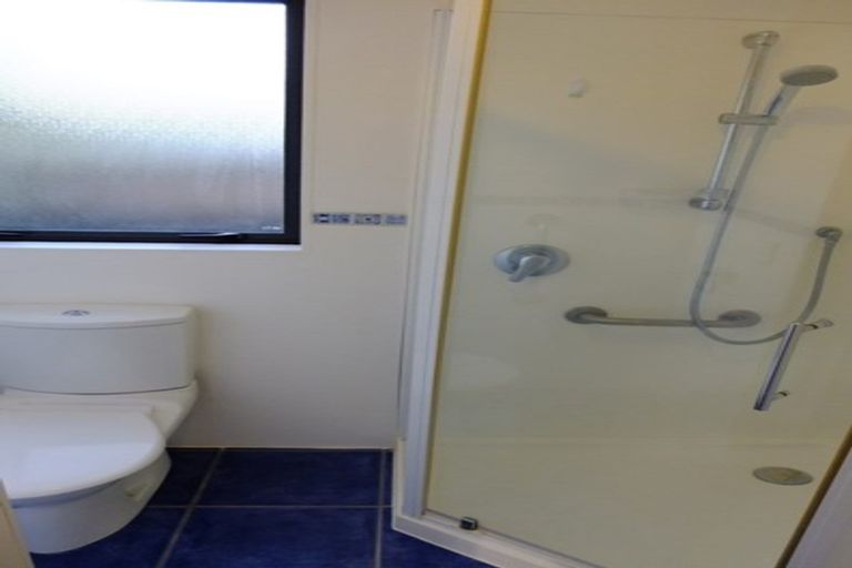 Photo of property in 25 La Perouse Street, Botany Downs, Auckland, 2010