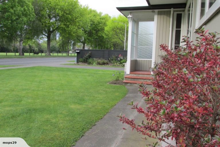 Photo of property in 908 Sylvan Road, Mayfair, Hastings, 4122