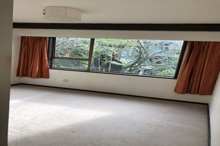 Photo of property in 23 Wisteria Way, Mairangi Bay, Auckland, 0630
