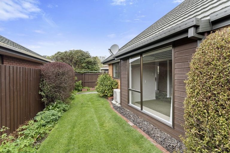 Photo of property in 10 Elvira Court, Bishopdale, Christchurch, 8053