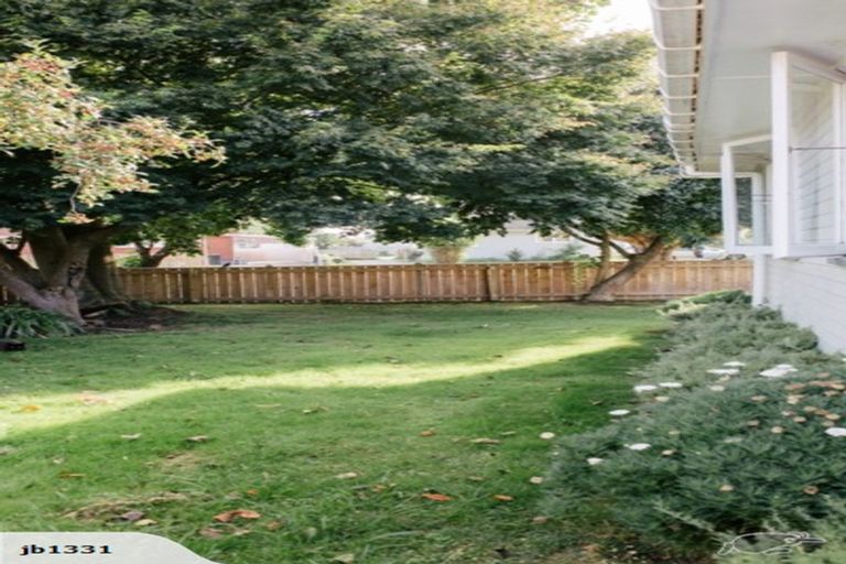 Photo of property in 15 Tasman Street, Havelock North, 4130