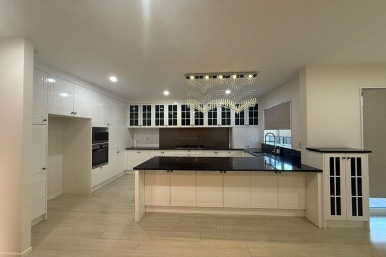 Photo of property in 1 Irongate Avenue, Ranui, Auckland, 0612