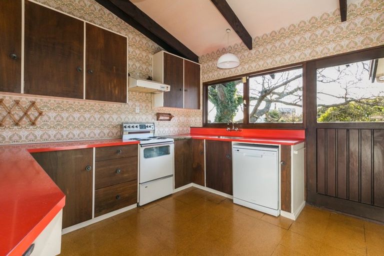 Photo of property in 131 Thompson Road, Bluff Hill, Napier, 4110