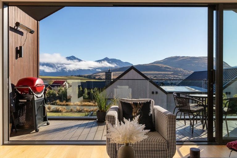 Photo of property in 3b Glenelg Lane, Jacks Point, 9371