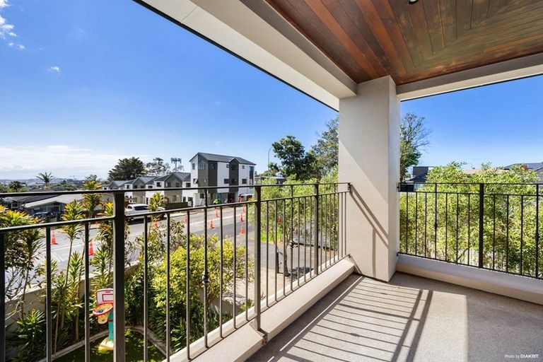Photo of property in 170a Ridge Road, Howick, Auckland, 2014