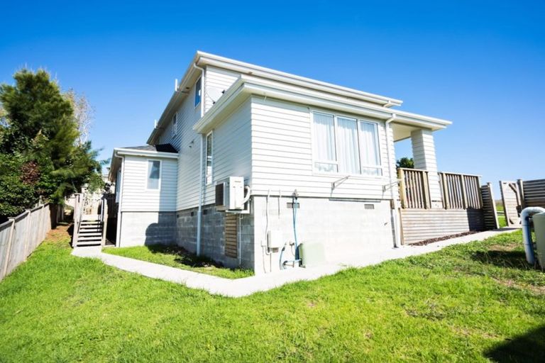 Photo of property in 44 Cirrus Way, Ranui, Auckland, 0612