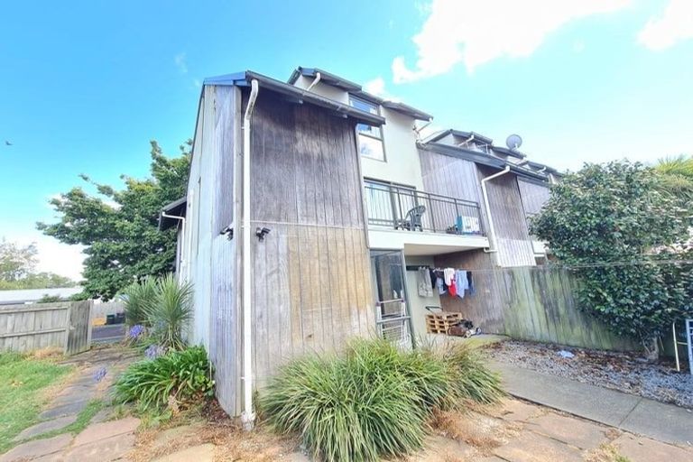 Photo of property in 34 Harrow Street, Phillipstown, Christchurch, 8011