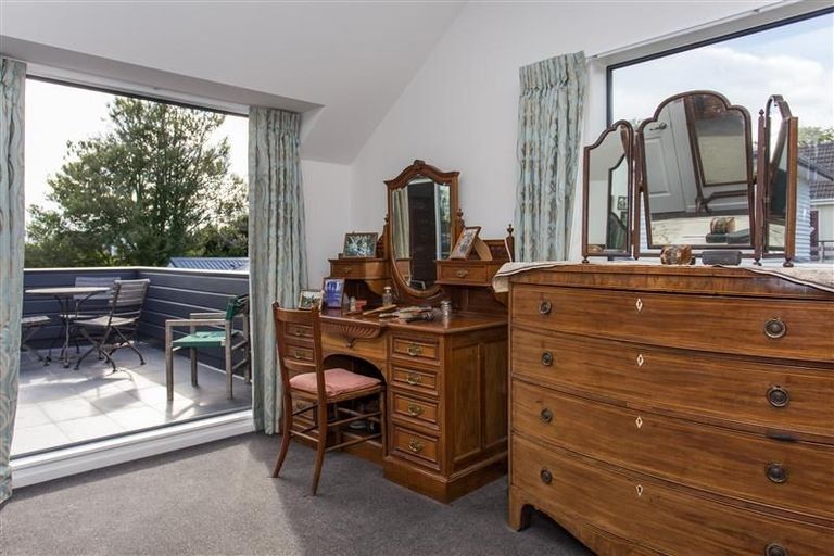 Photo of property in 86 Idris Road, Fendalton, Christchurch, 8052