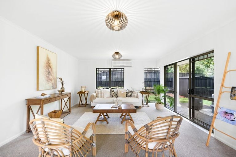 Photo of property in 12 Ryegrass Dell, Welcome Bay, Tauranga, 3112