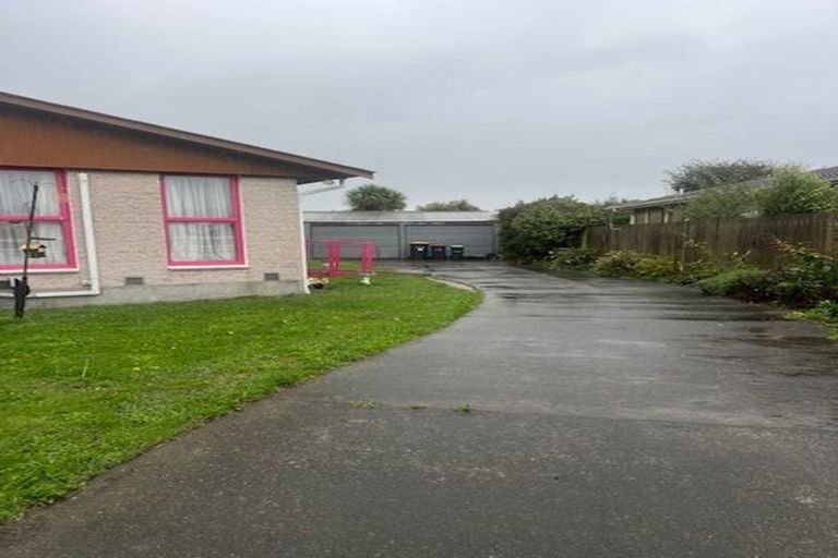 Photo of property in 15 Shetland Street, Woolston, Christchurch, 8062