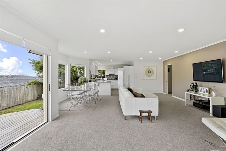 Photo of property in 10 San Lorenzo Rise, Henderson, Auckland, 0612